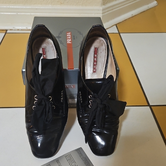 Prada Glossy Black Lace-Up Shoes - Picture 10 of 13
